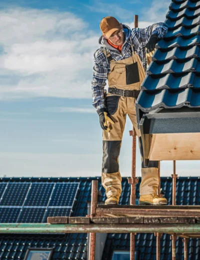 image-roofer-2 image-roofer-2